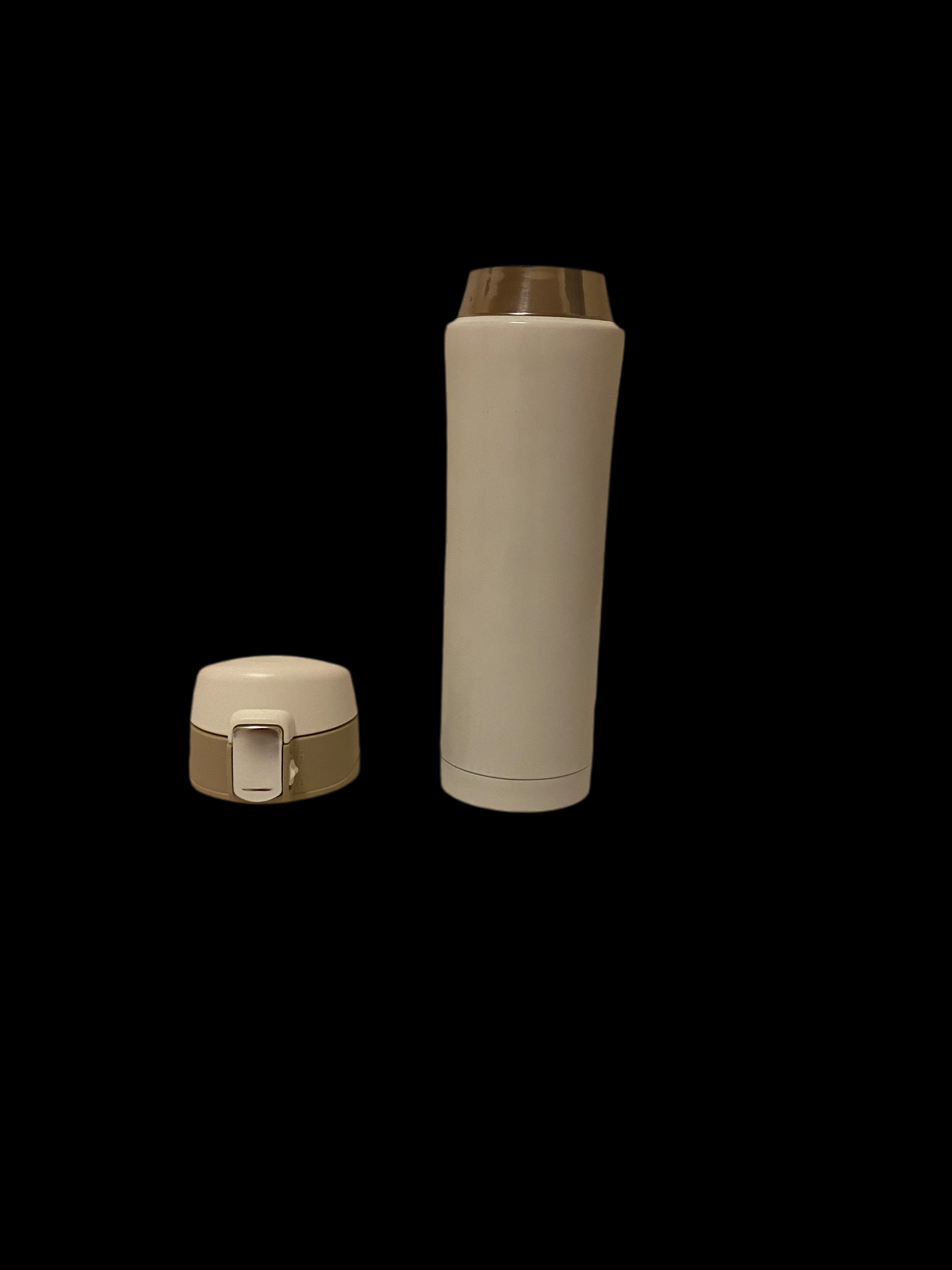 Travel  vacuum-insulated mug