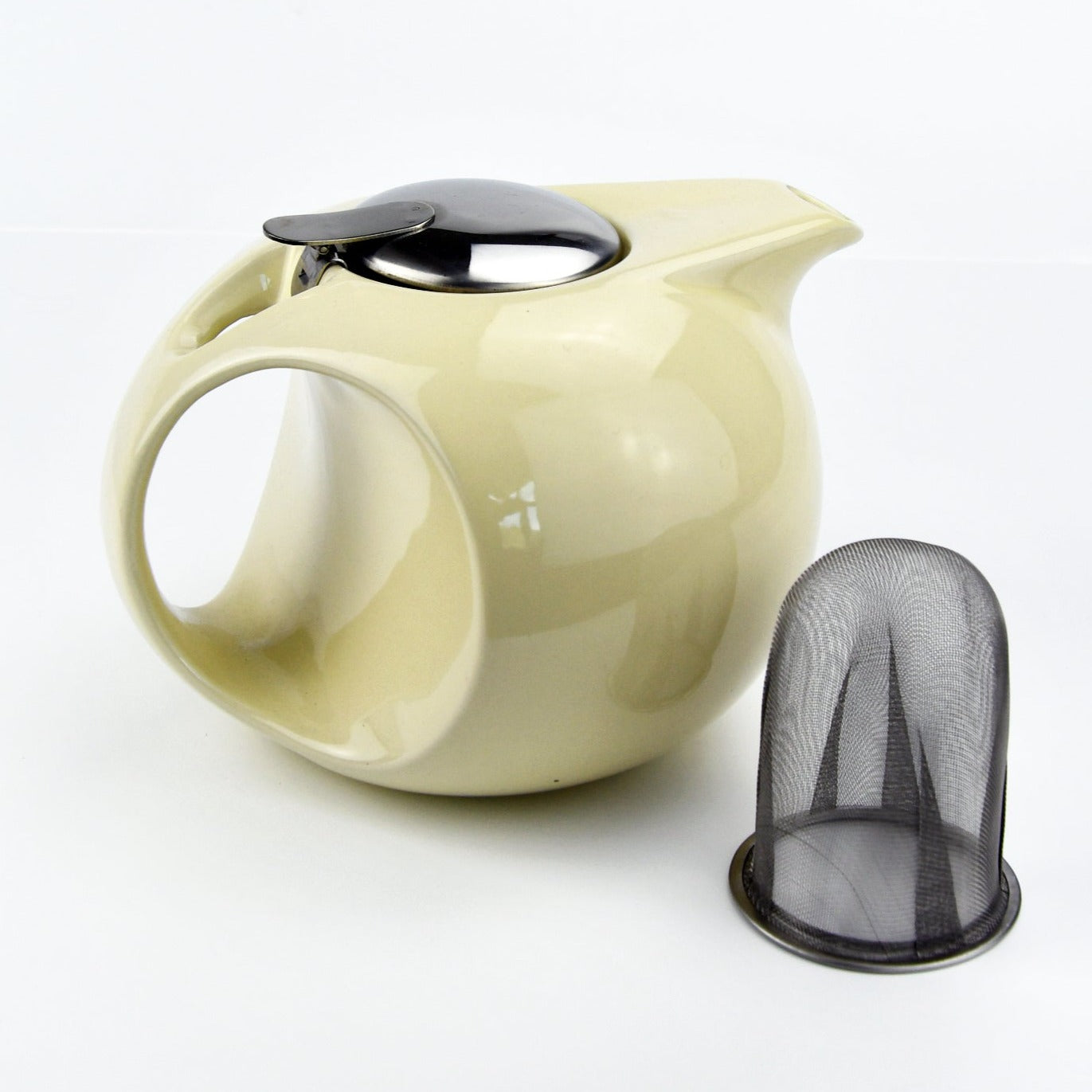 1350 ml Irish Cream Teapot with Stainless Steel Lid and Filter