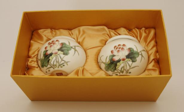 Lotus Flower Design Ceramic Tea Caddy Set with Gift Box